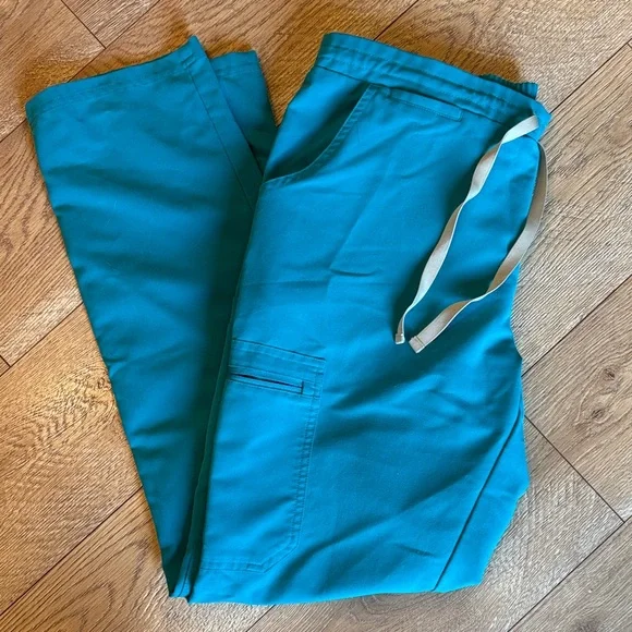 FIGS Teal Scrub Set SMALL top MED pant - Picture 2 of 3